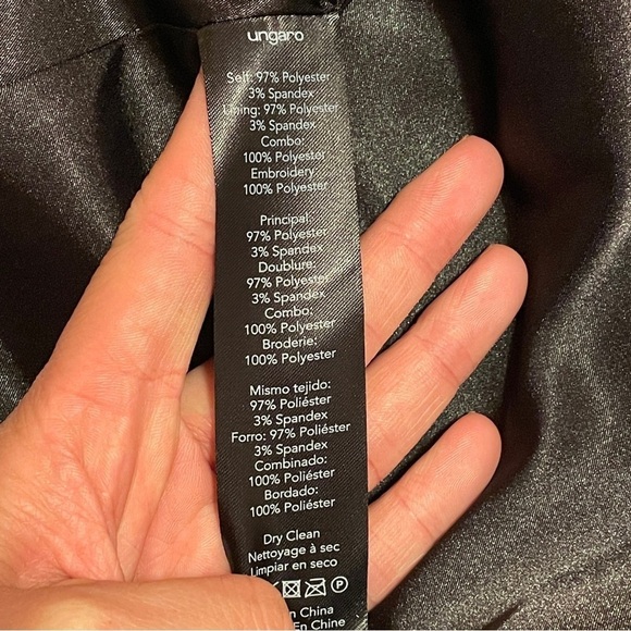 Ungaro- Black Side-Slit Sequin Flower-Embellished Gown Size 4 Evening Gown - Picture 15 of 15